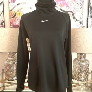 Nike dry fit pullover